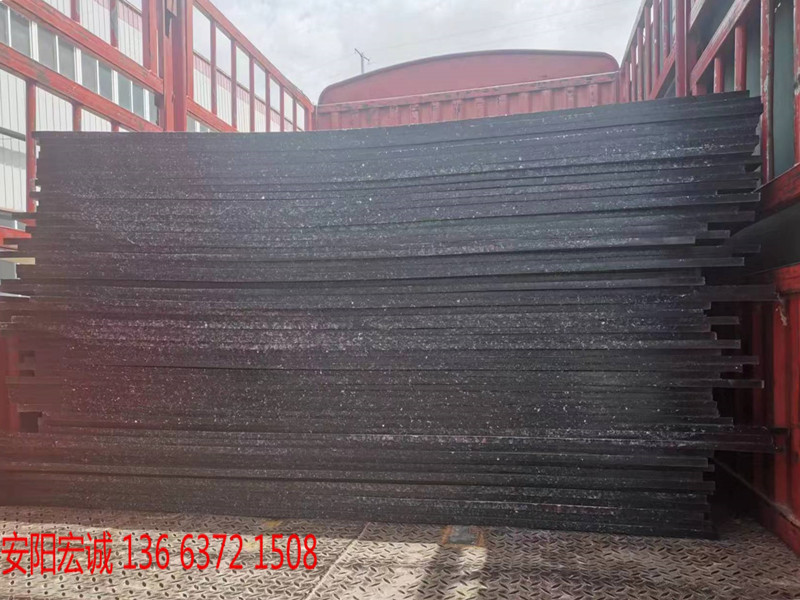 安陽宏誠：安裝車底滑板-高分子聚乙烯板