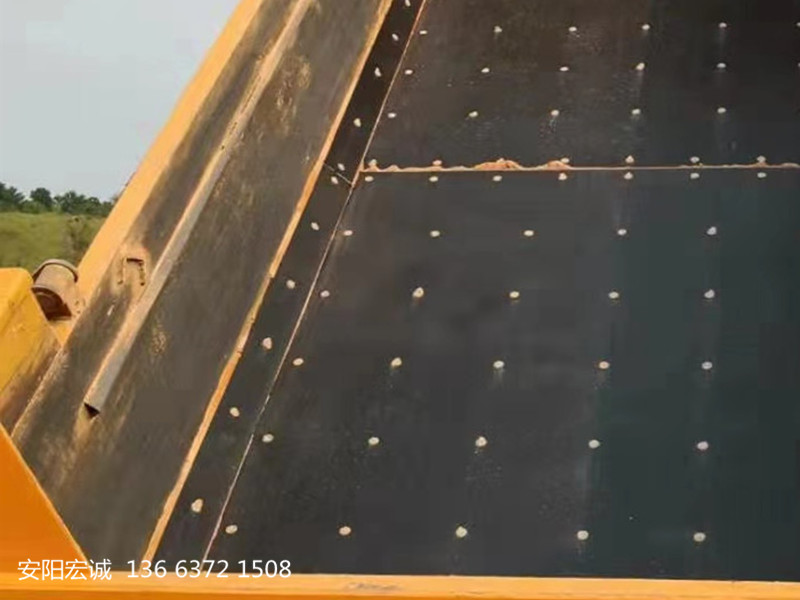 安陽(yáng)宏誠(chéng)：高分子聚乙烯耐磨板-車底滑板的使用